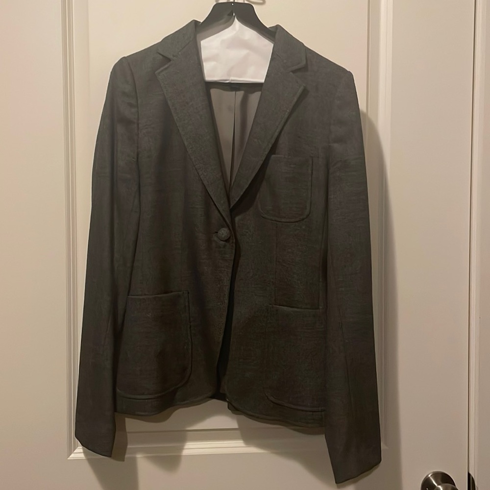 Banana Republic 8 tall, Slate Grey, Buttons in tacked, real pockets, lined.